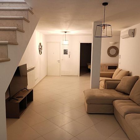Luxury Beach House Порто Санто Стефано Екстериор снимка