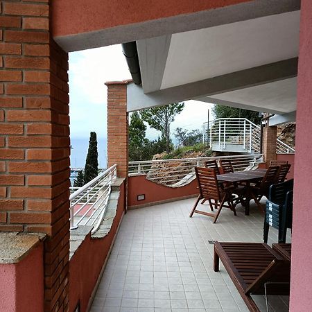 Luxury Beach House Порто Санто Стефано Екстериор снимка