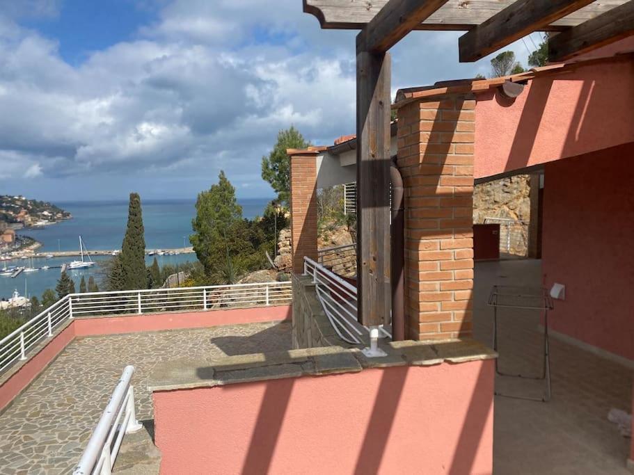 Luxury Beach House Порто Санто Стефано Екстериор снимка