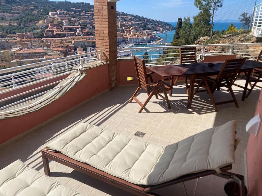 Luxury Beach House Порто Санто Стефано Екстериор снимка