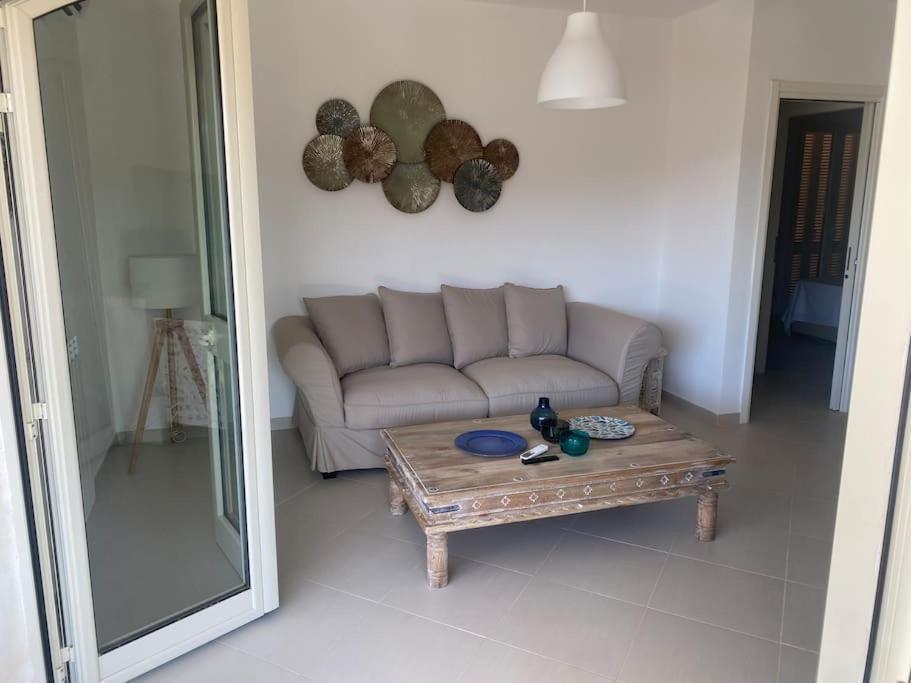Luxury Beach House Порто Санто Стефано Екстериор снимка