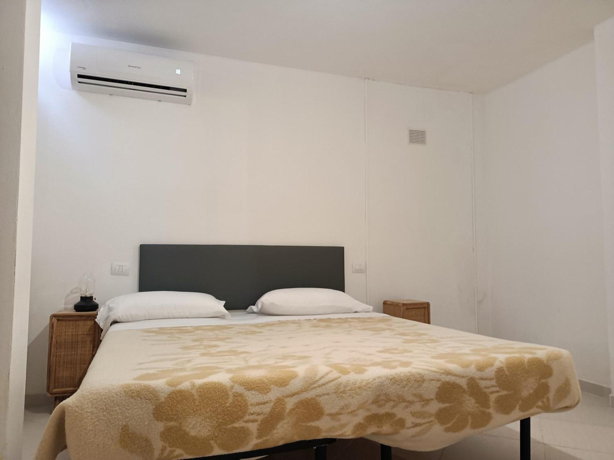 Luxury Beach House Порто Санто Стефано Екстериор снимка