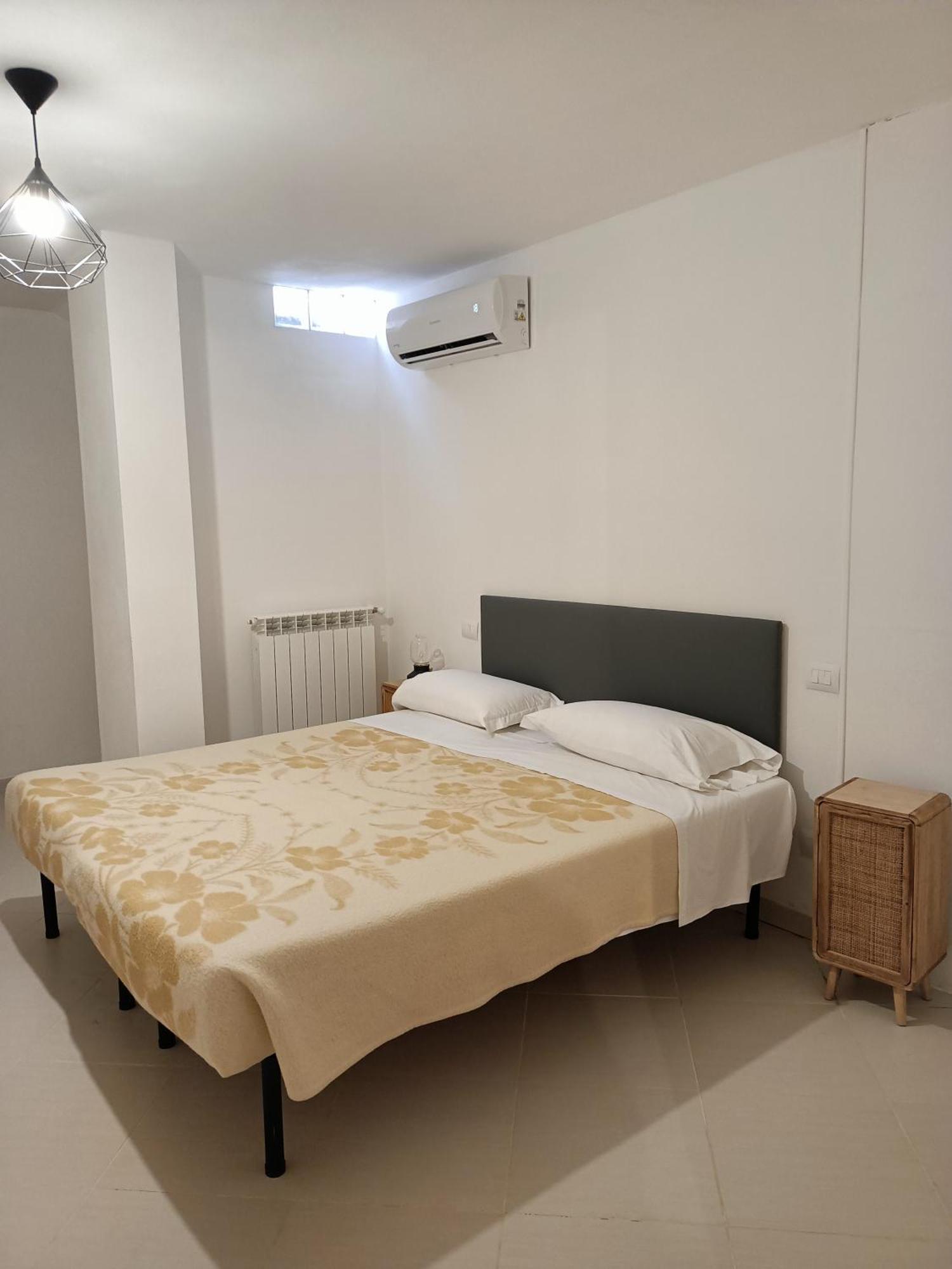 Luxury Beach House Порто Санто Стефано Екстериор снимка