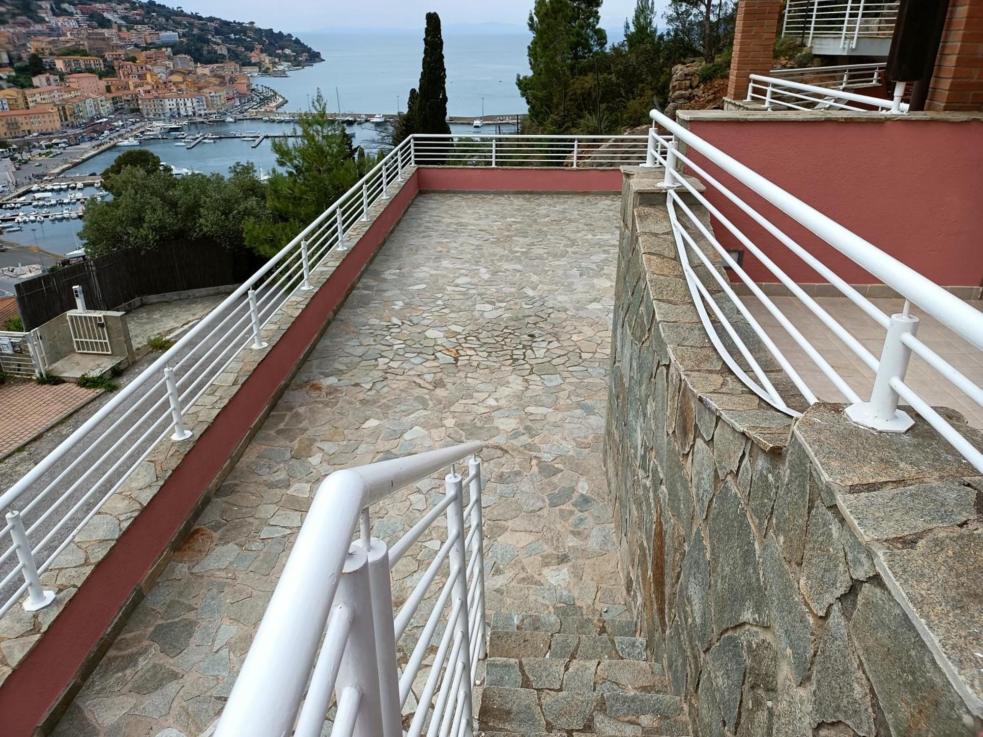 Luxury Beach House Порто Санто Стефано Екстериор снимка